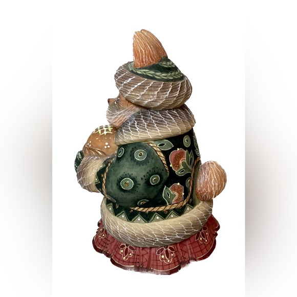 G DeBtekht “Mrs. Hare” Animal Village Series Fun Easter Decor Rabbit Ltd Edition - Picture 3 of 5